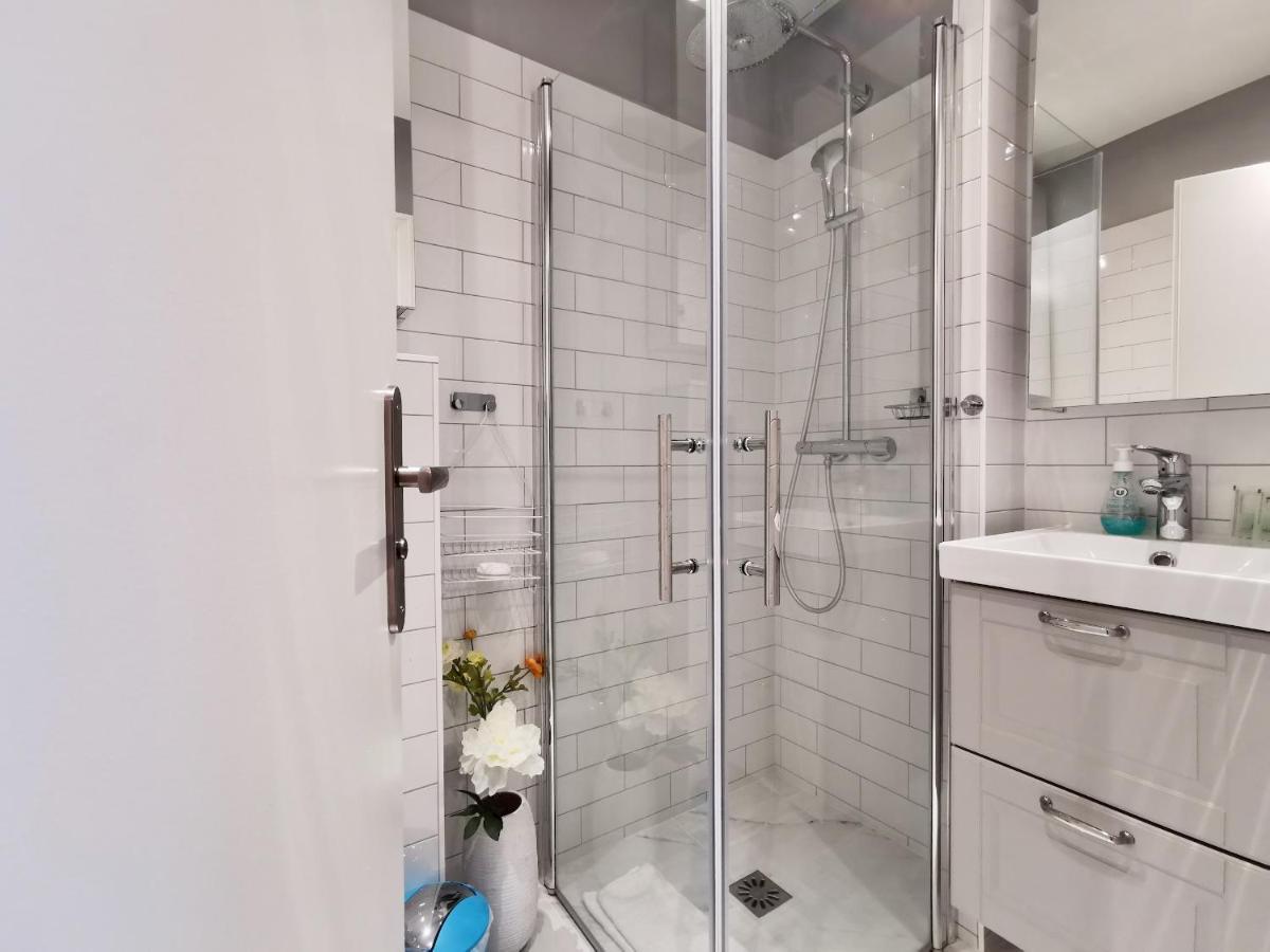 Studio Royal Lux By Booking Guys Nice Exterior foto